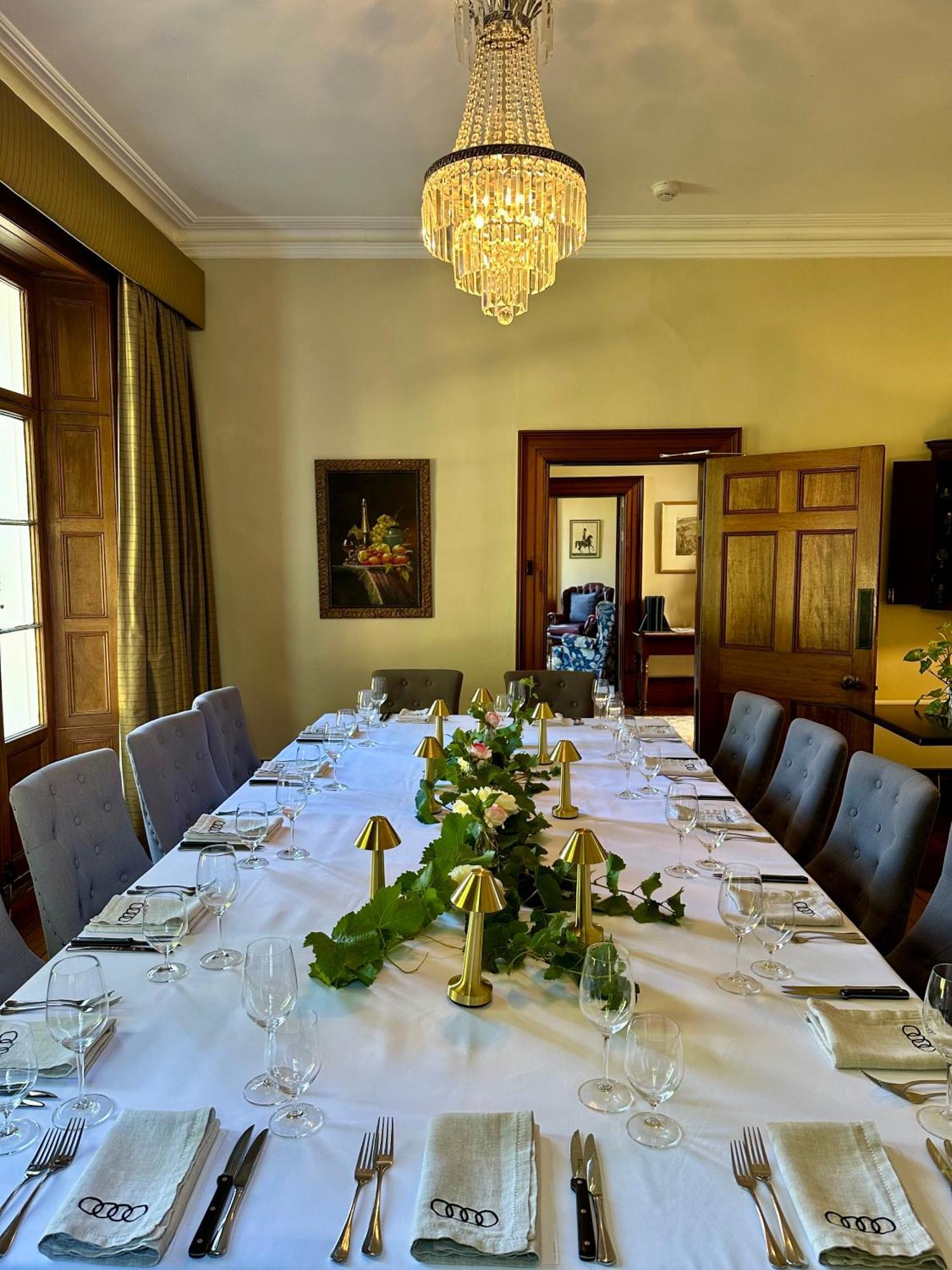 Prospect & Restaurant 4*